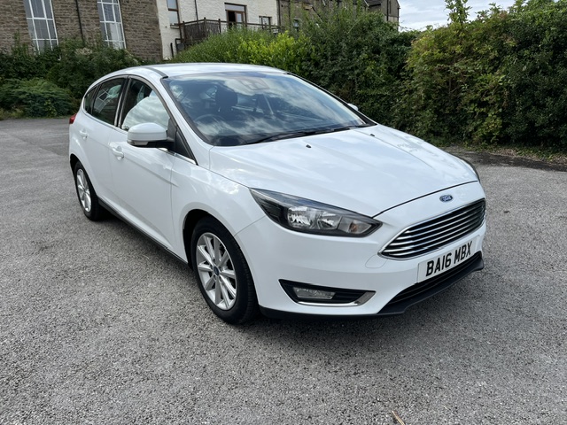 2016 FORD FOCUS